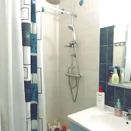 Vue Centre Avec Garage *