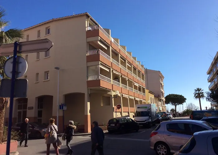 Vue Centre Avec Garage Lejlighed Sainte-Maxime